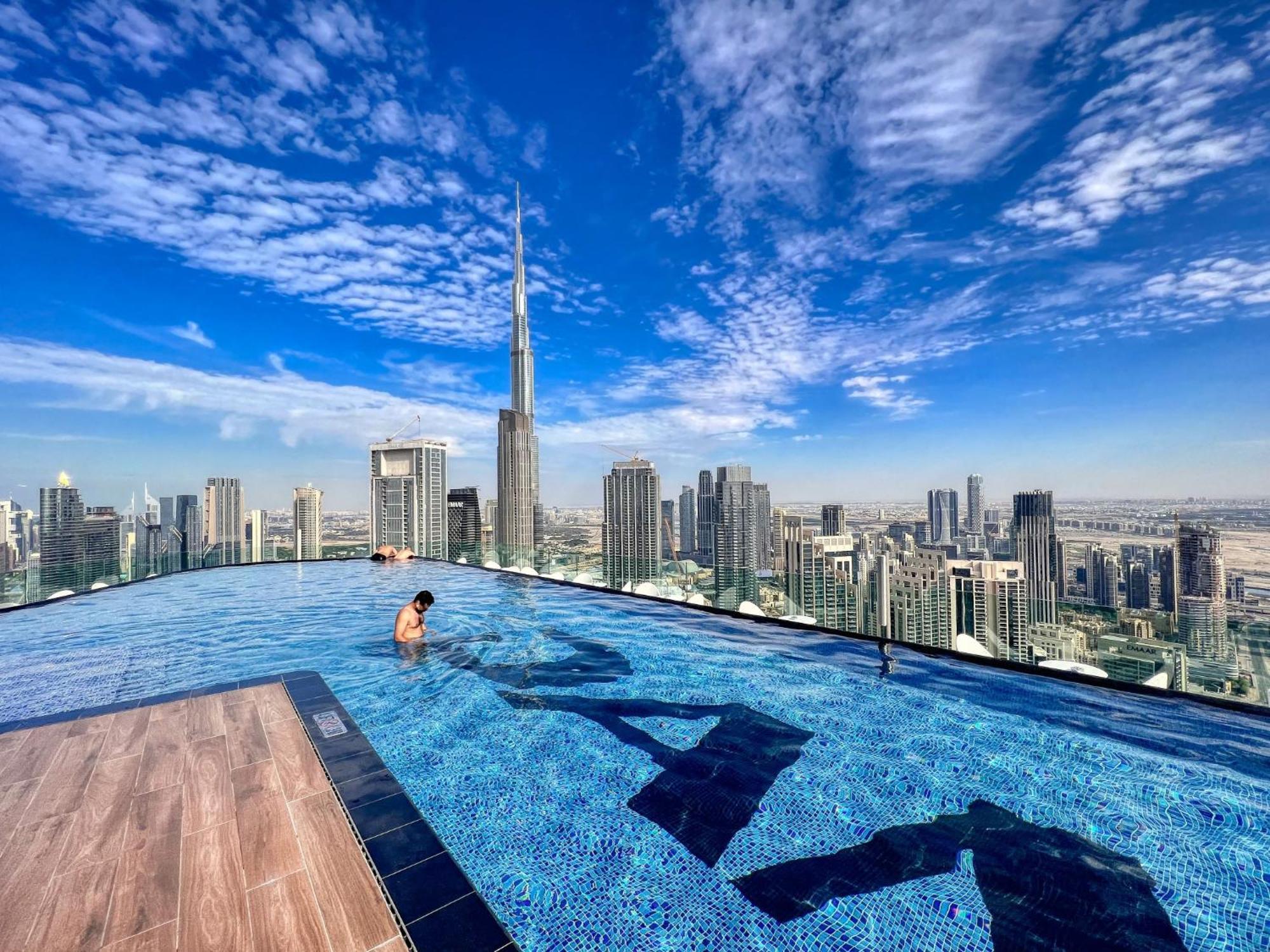 Highest Infinity Pool In Downtown Dubai Exterior foto