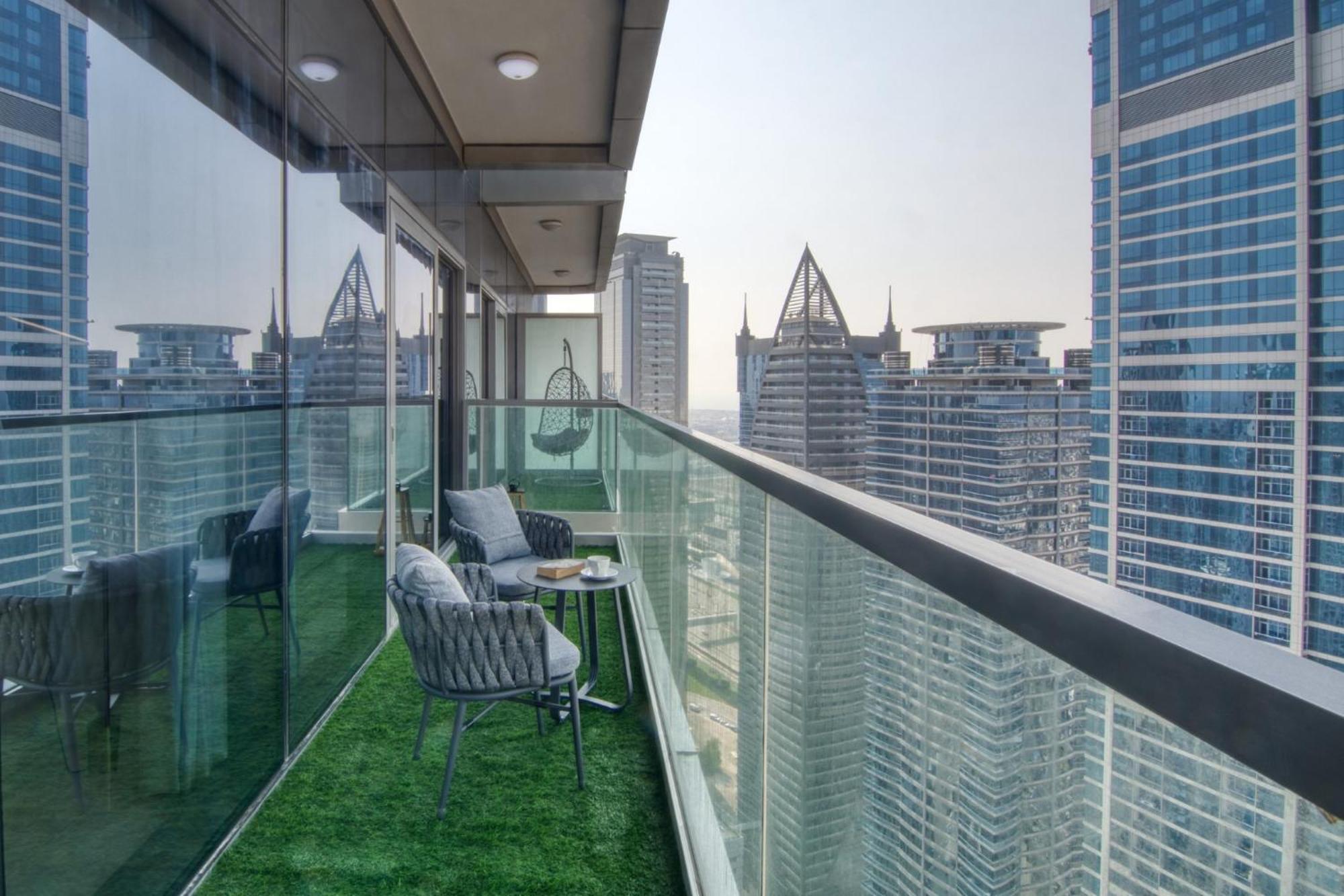 Highest Infinity Pool In Downtown Dubai Exterior foto