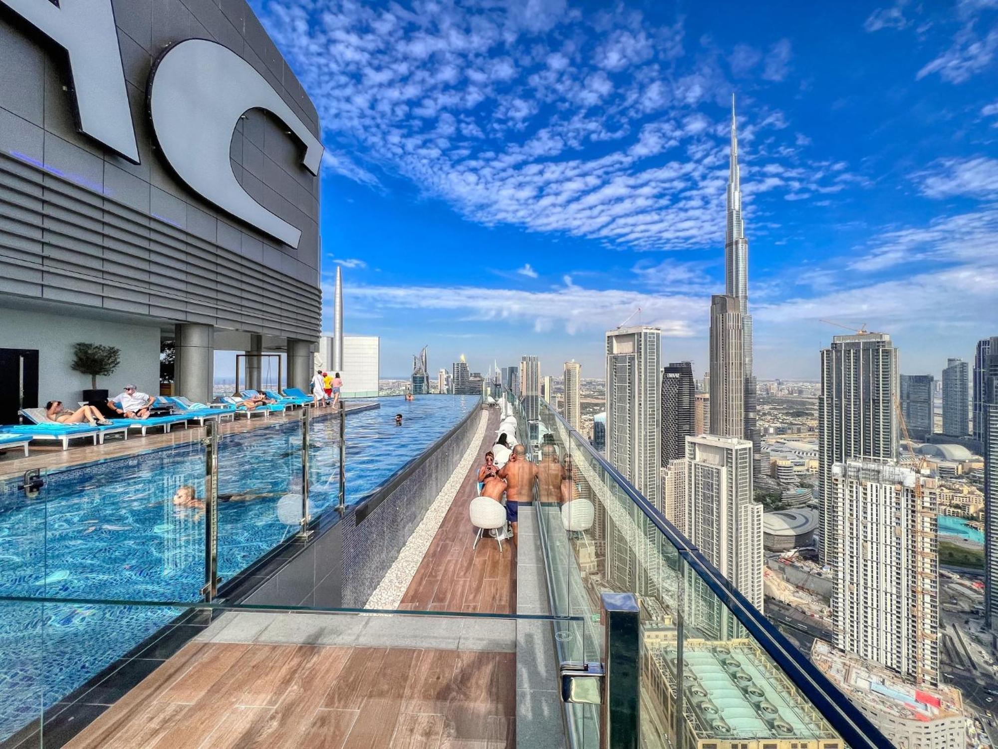 Highest Infinity Pool In Downtown Dubai Exterior foto